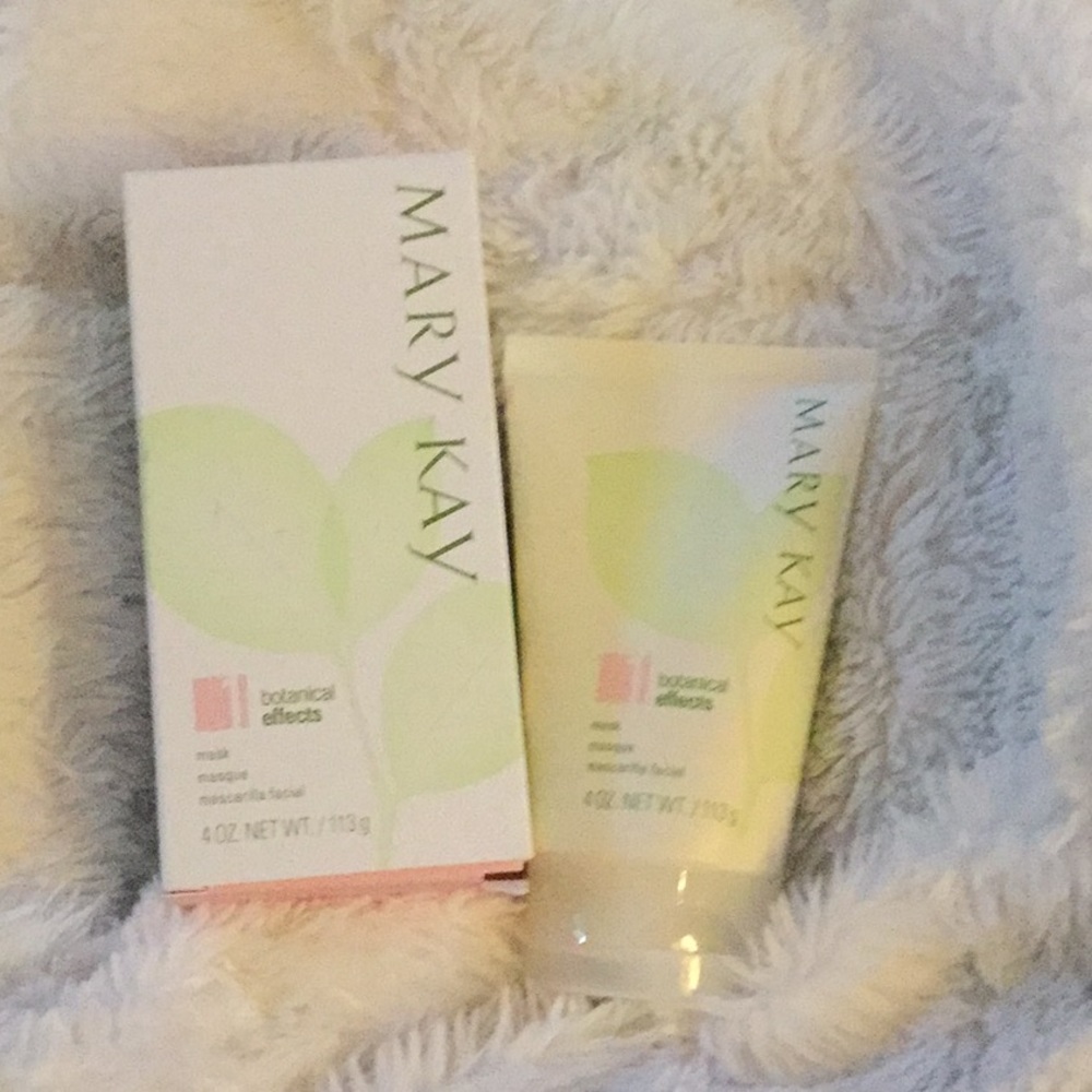 New! 💋 Mary Kay Botanicals Mask/scrub 💋
